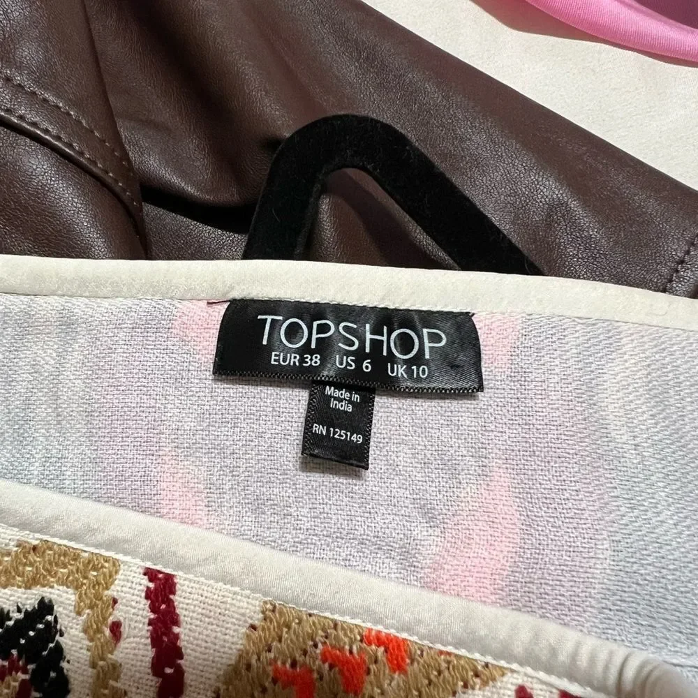 TopShop Women’s Geometric Patterned Skirt - Multicolor